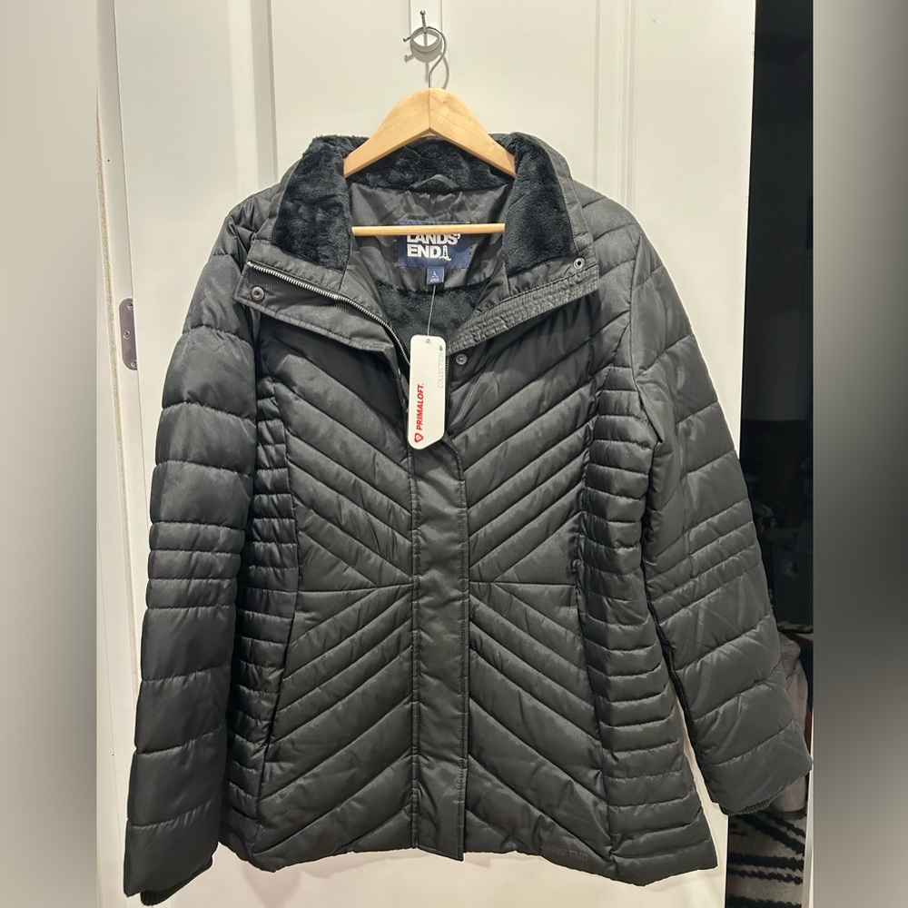 NEW Lands End Women’s Black Down Feather Coat